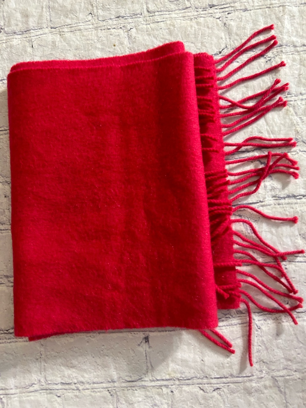 CHARTER CLUB CASHMERE DARK PINK OBLONG WITH FRINGE SCARF